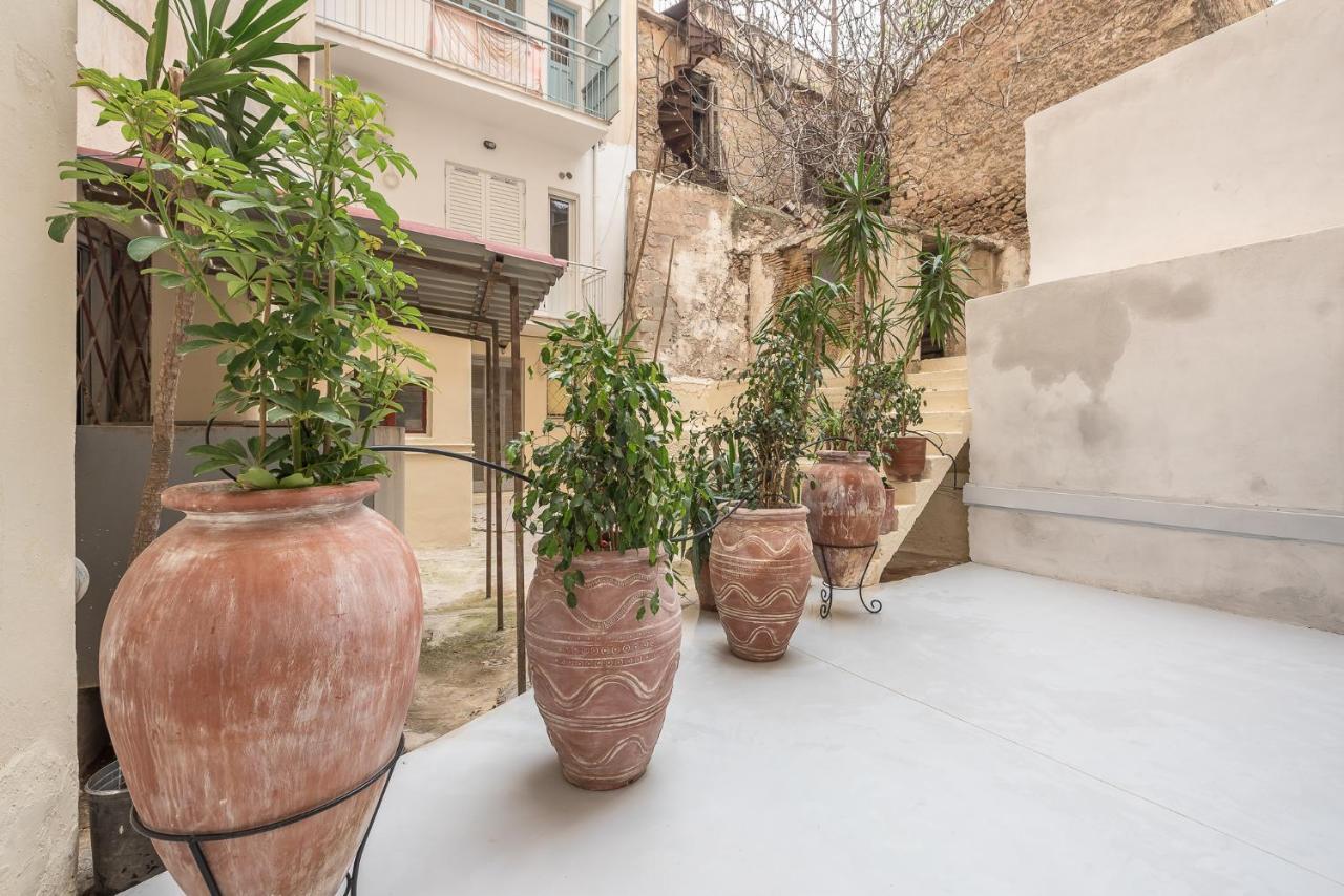 The Courtyard Oasis Apartamento Atenas Exterior foto