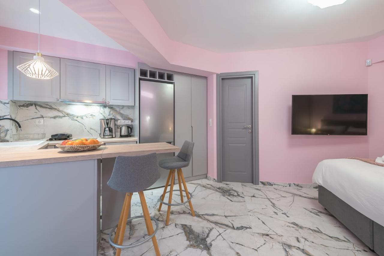 The Courtyard Oasis Apartamento Atenas Exterior foto
