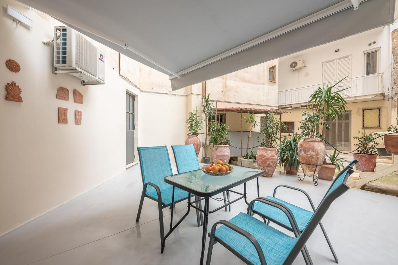 The Courtyard Oasis Apartamento Atenas Exterior foto